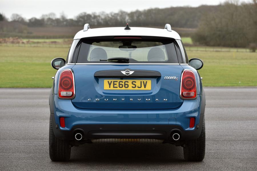  Mini Cooper S Countryman ALL4 2017 года  (UK) (фото 33 из 37)
